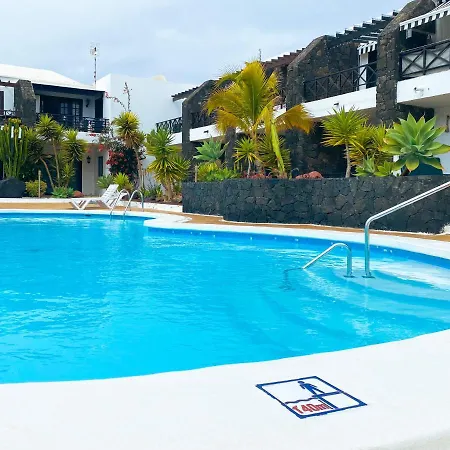 Lejlighed Pelicanos' Relax 300mt To The